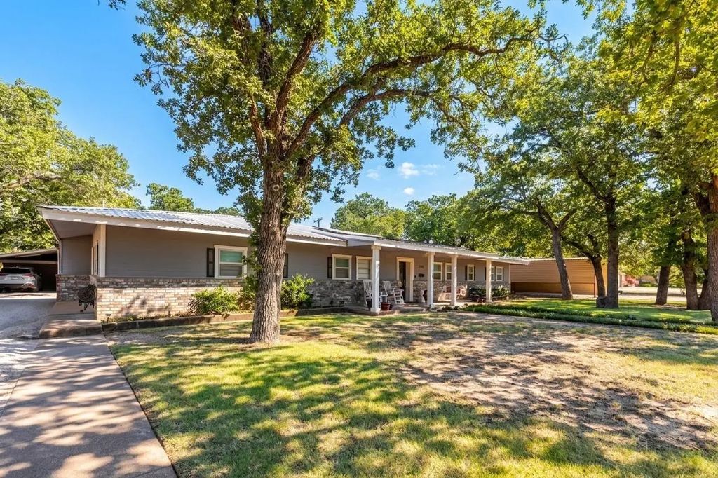 1308 W 14th Street, Cisco