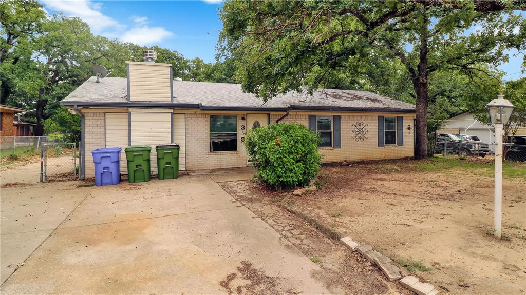 318 E Stark Road, Seagoville