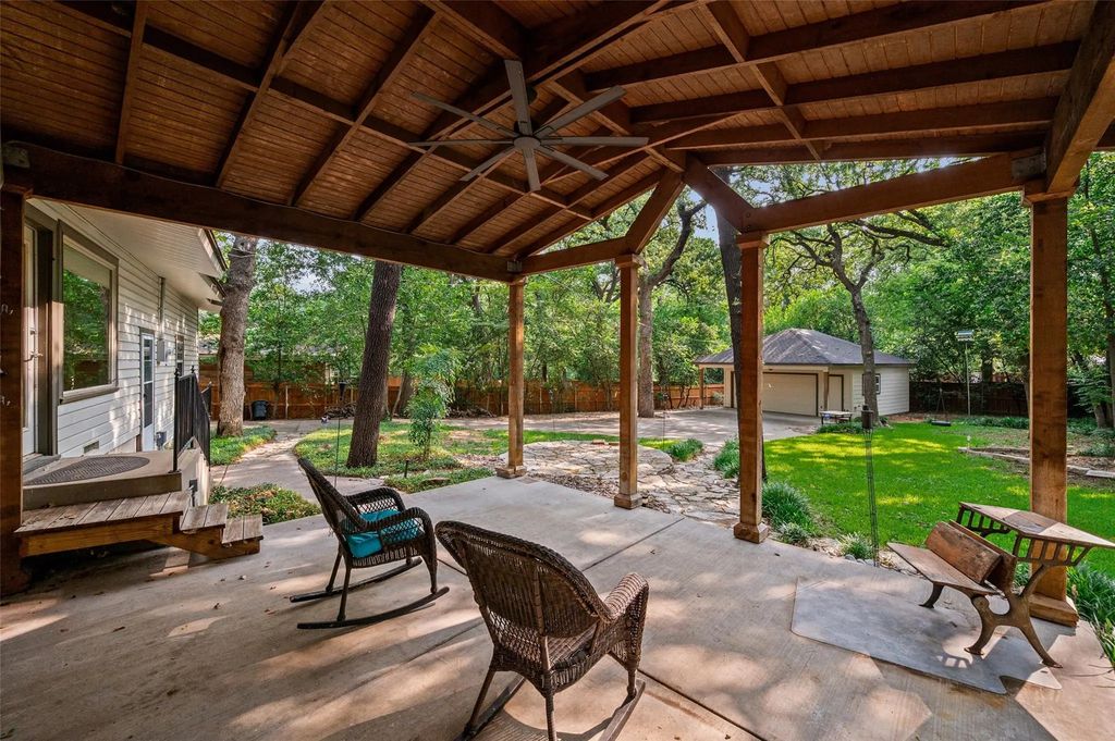 1201 Forrest Drive, Arlington