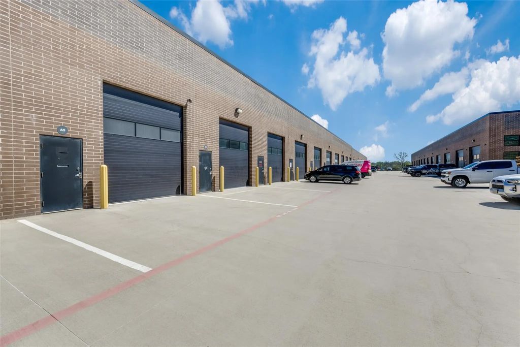 4451 Dale Earnhardt Way A-5, Roanoke