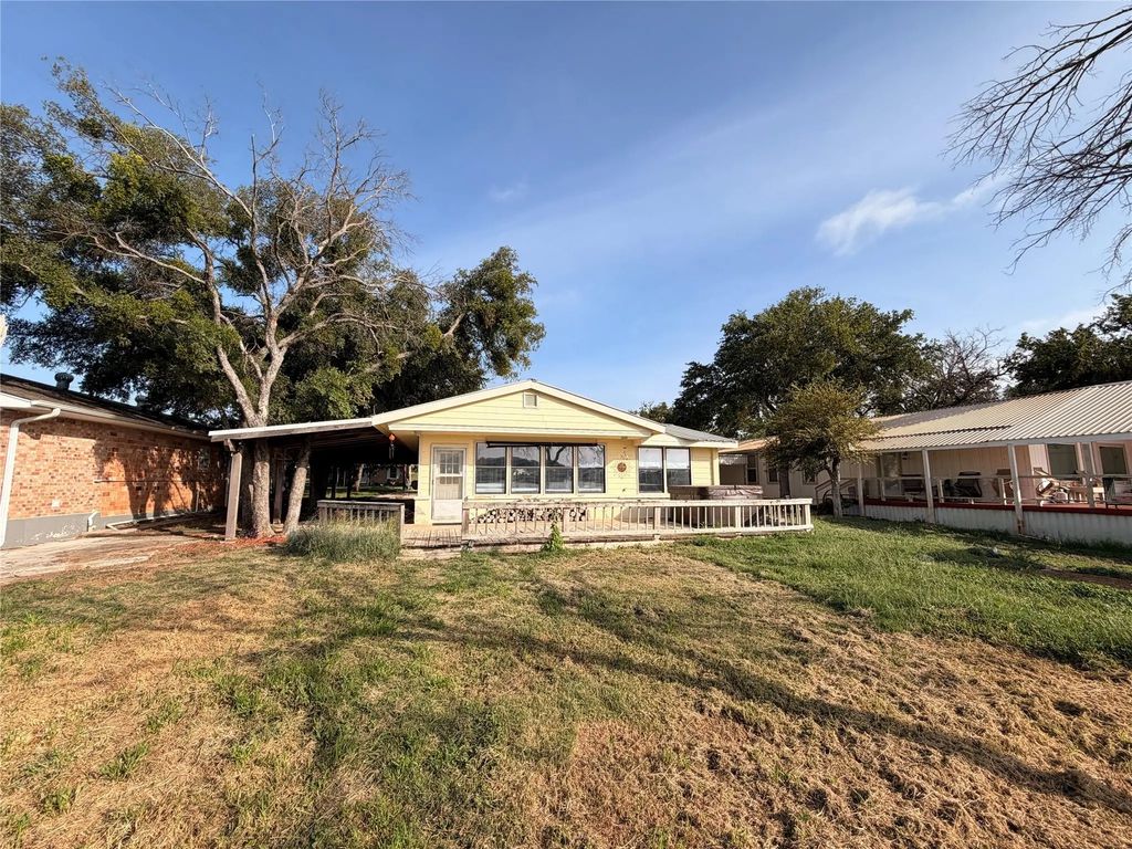 223 Avolyn Drive, Brownwood