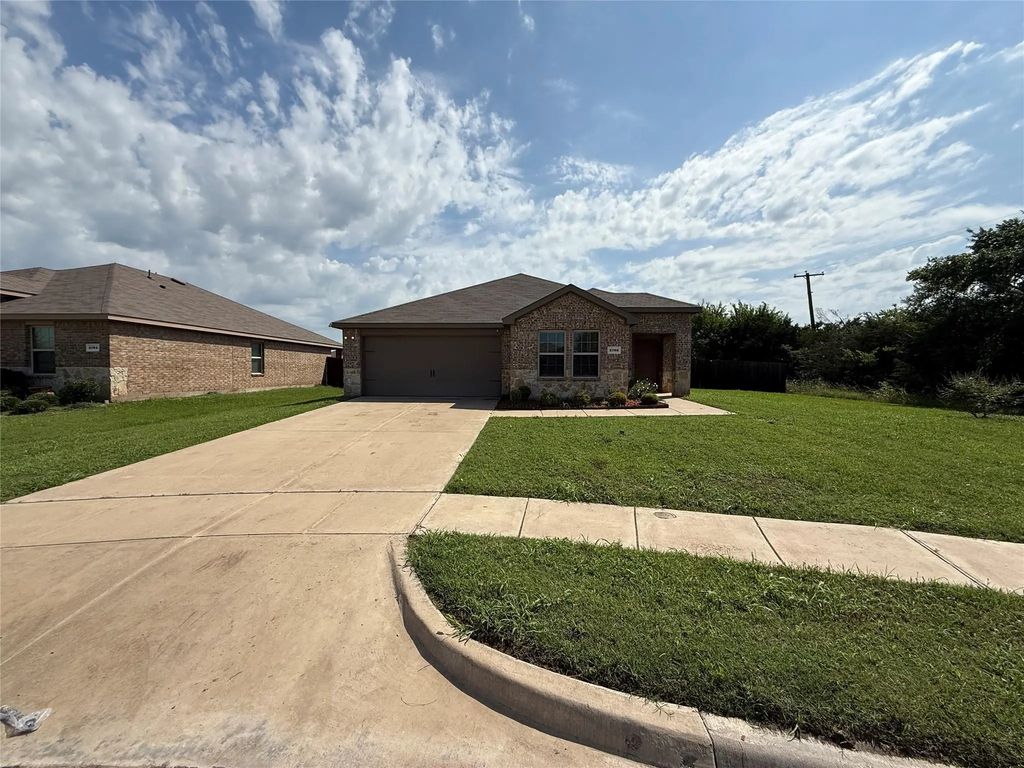 2702 Marotto Way, Seagoville