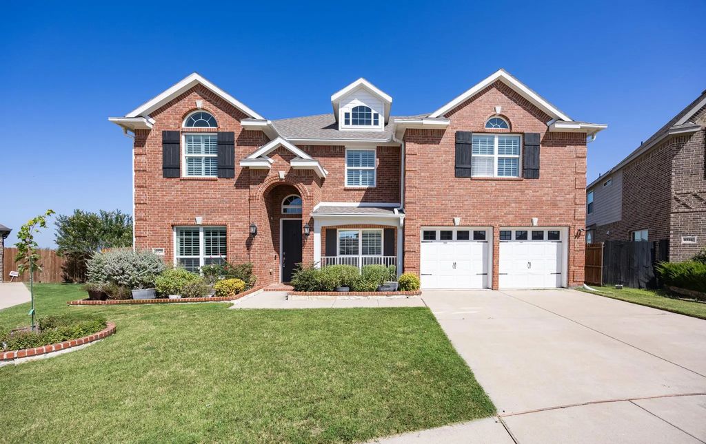 8520 Pinewood Drive, Fort Worth