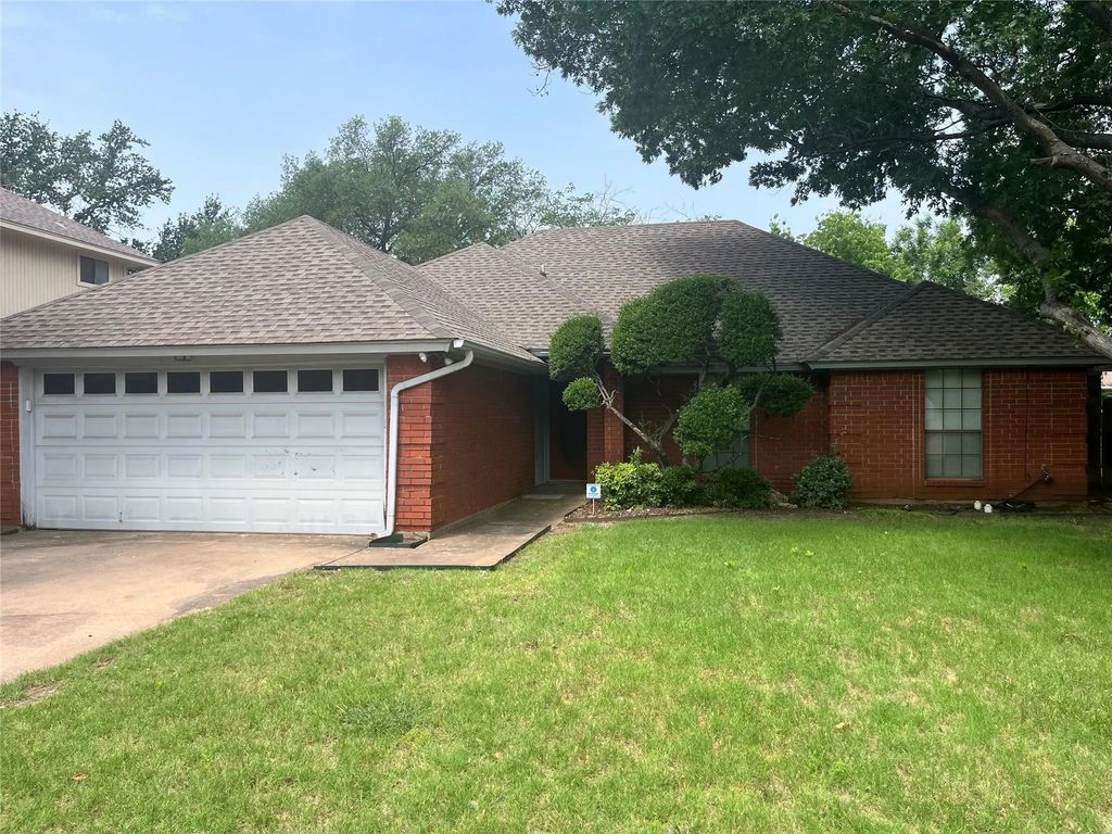 7640 Grassland Drive, Fort Worth