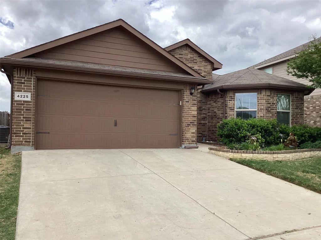 4225 Tollcross Lane, Fort Worth