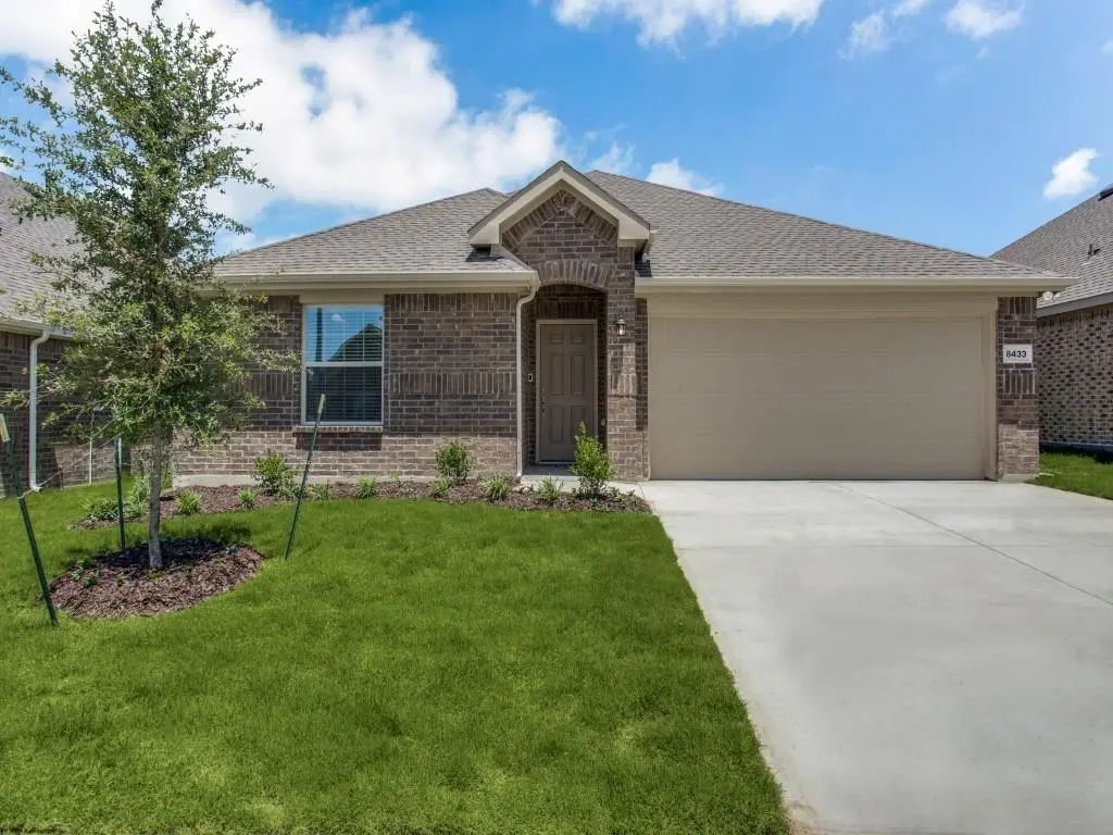 8433 High Garden Street, Fort Worth