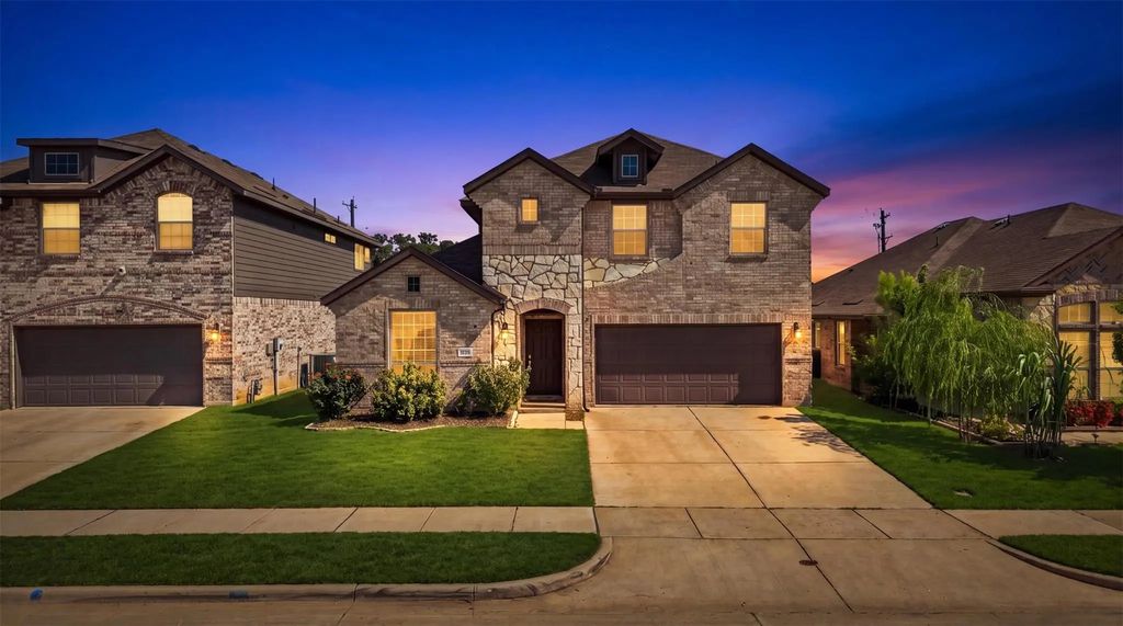 1321 Raleigh Path Road, Denton