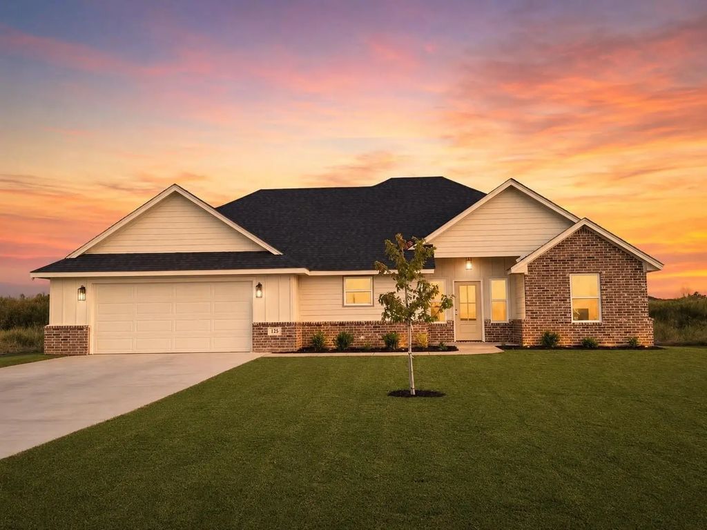 125 Zaragosa Drive, Lipan