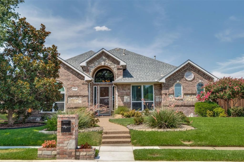 1533 Estates Way, Carrollton