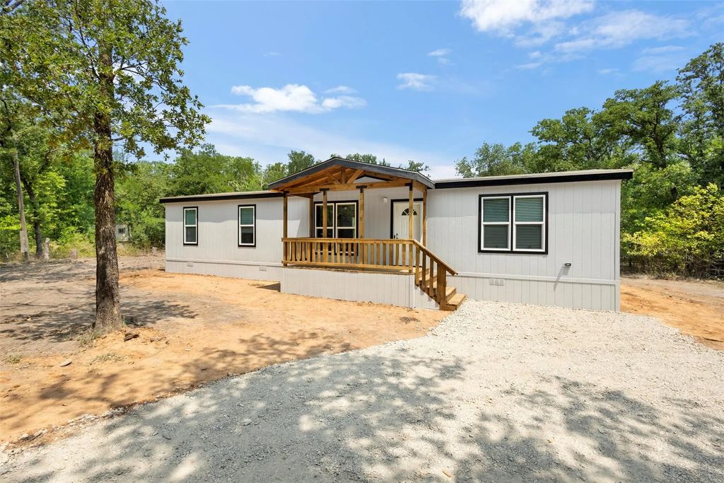 1494 Lynock Lane, Azle