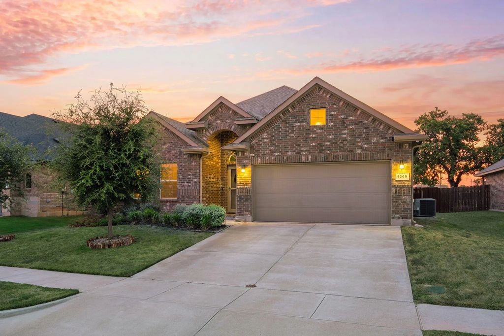 1540 Seabiscuit Drive, Granbury