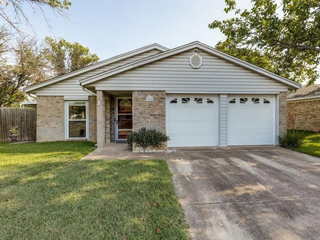 9960 Runnymeade Place, Fort Worth