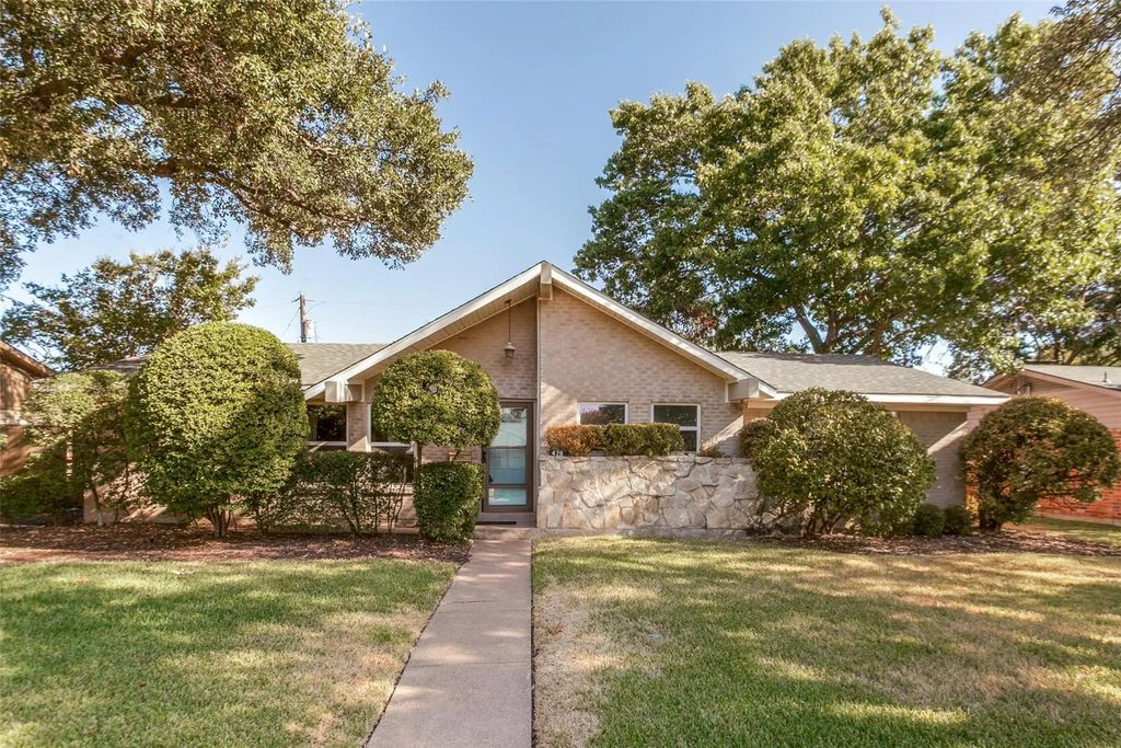 428 Sandy Trail, Richardson