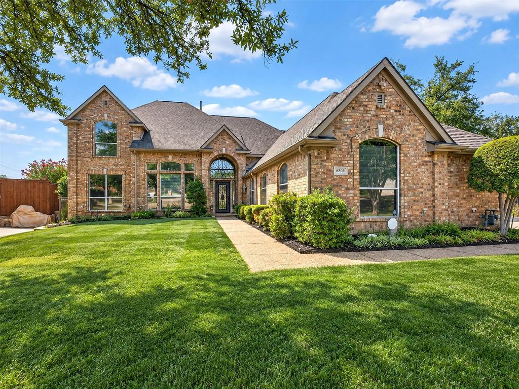 6809 Cedar Ridge Court, Plano