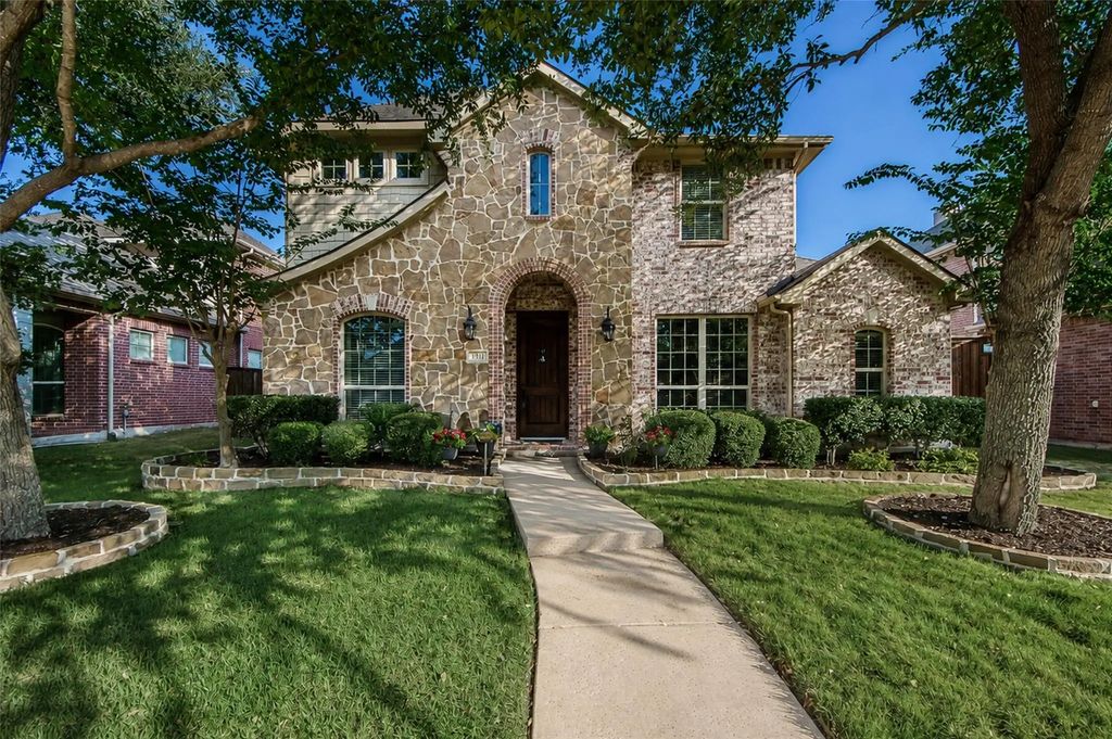904 Cougar Drive, Allen