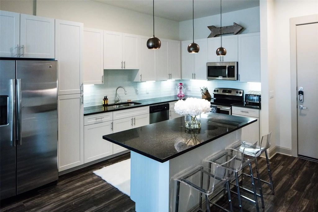 7606 Eastern Avenue 112, Dallas