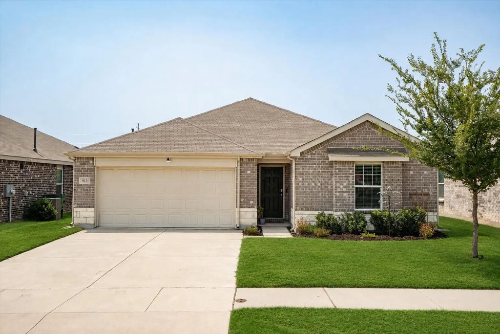 913 Dressage Drive, Haslet