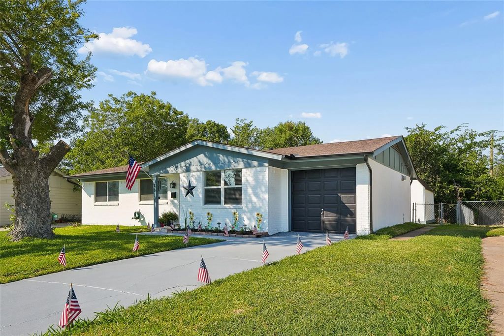 2818 Lowell Drive, Irving