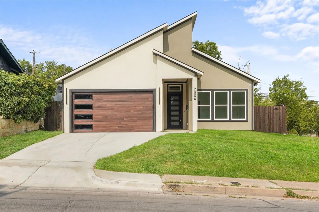 2504 Vaughn Boulevard, Fort Worth