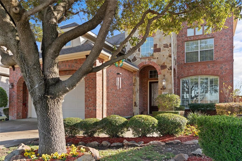 1011 Cadbury Lane, Forney