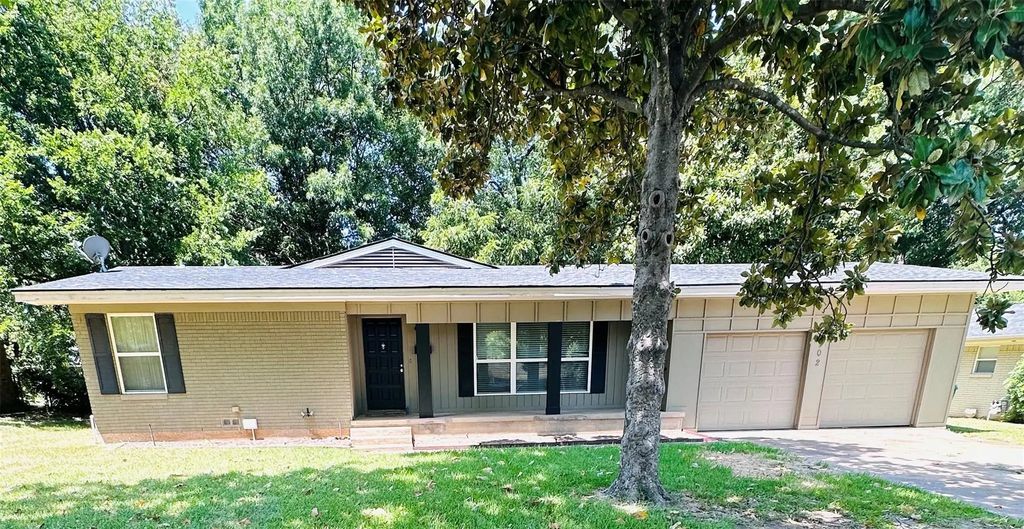 902 Crestview Drive, Sherman