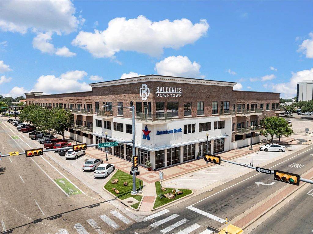 330 Austin Avenue 328, Waco