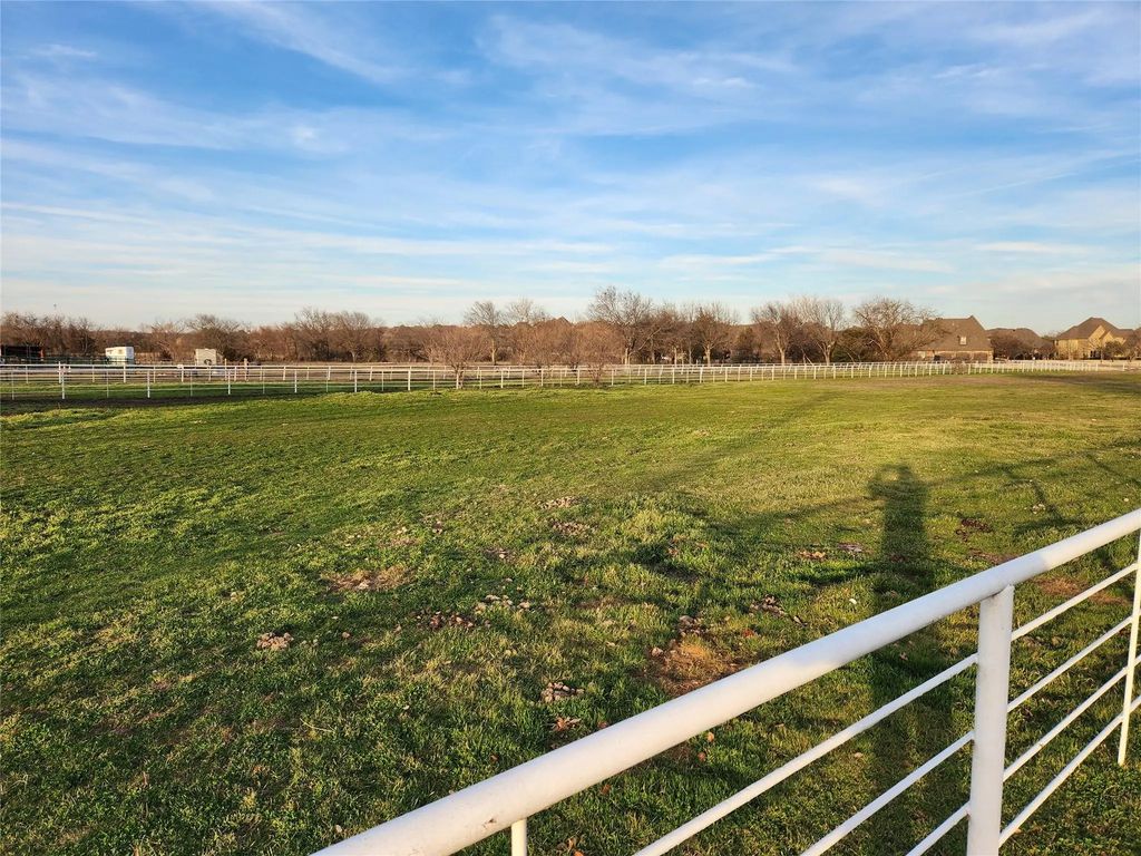 325 Johnson Road, Keller
