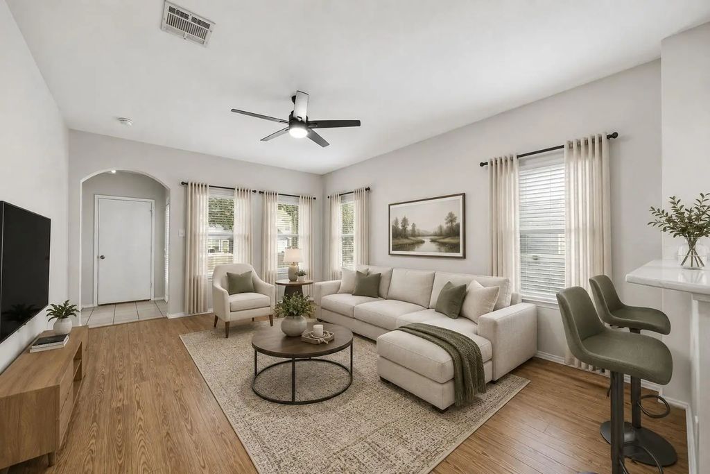 1317 Live Oak Lane, Savannah