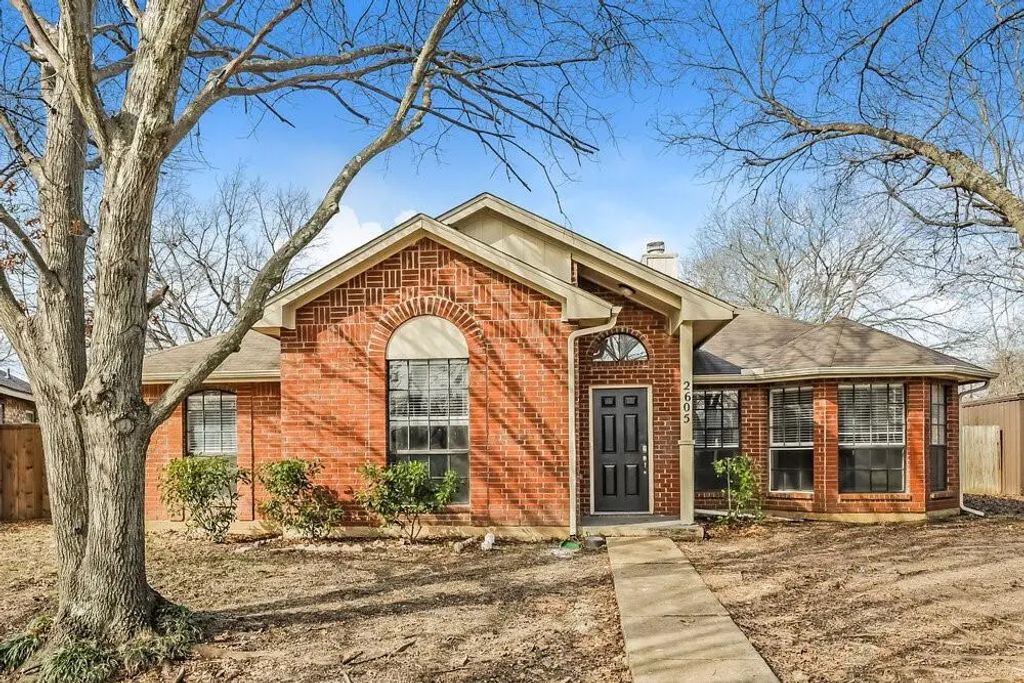 2605 Hartford Lane, Lancaster