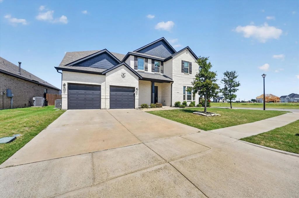 112 Big Bend Drive, Forney