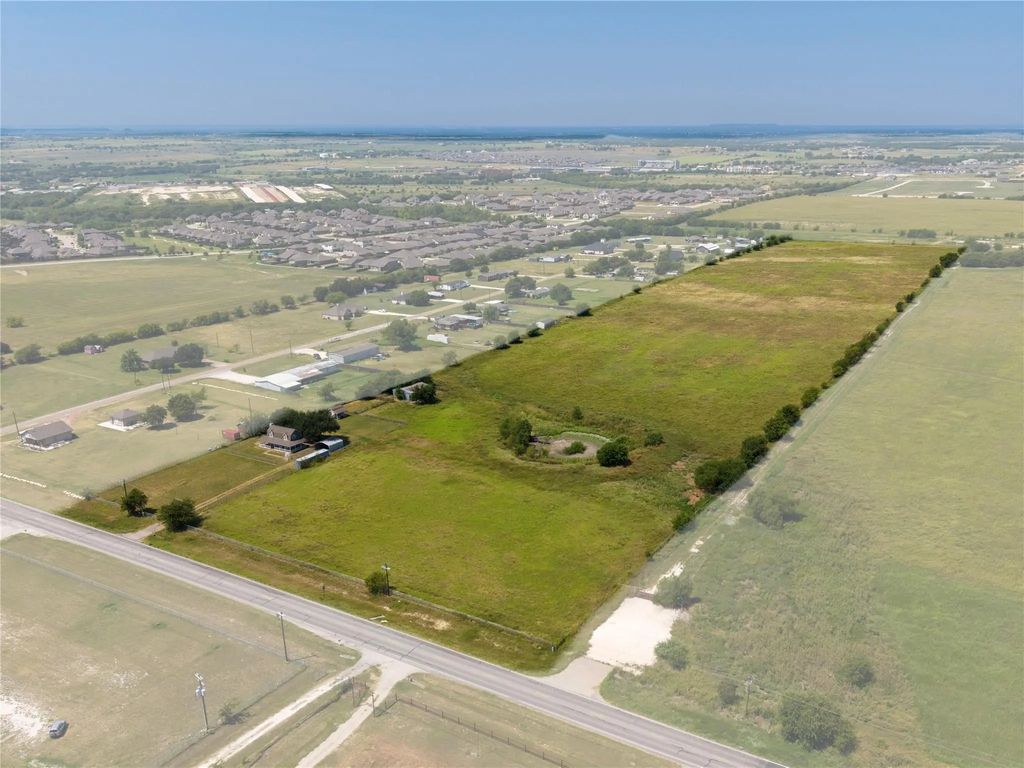 1001 N Pearson Street, Godley
