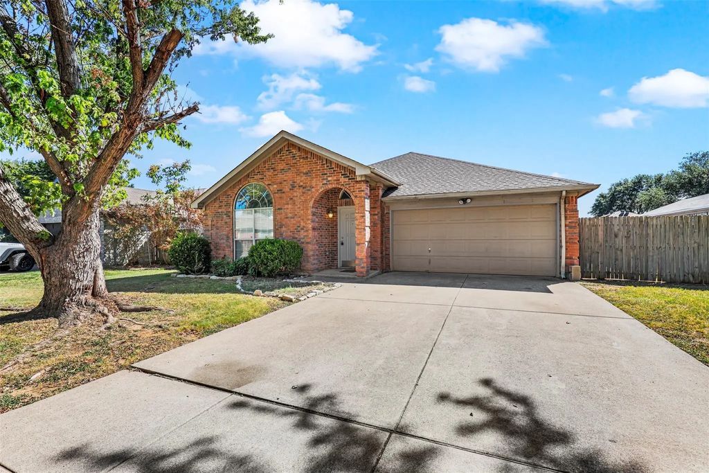 2804 Monthaven Drive, Arlington