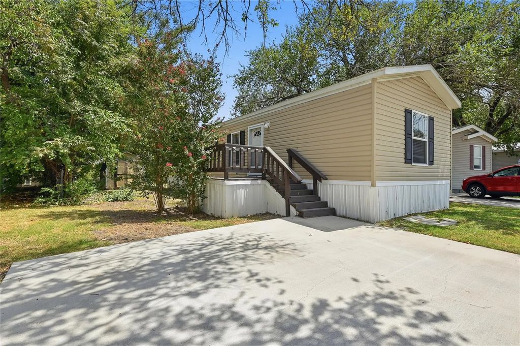 22 1601 E Fm 1417, Sherman