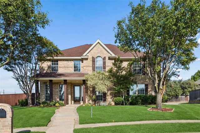7101 Dutch Elm Court, Garland