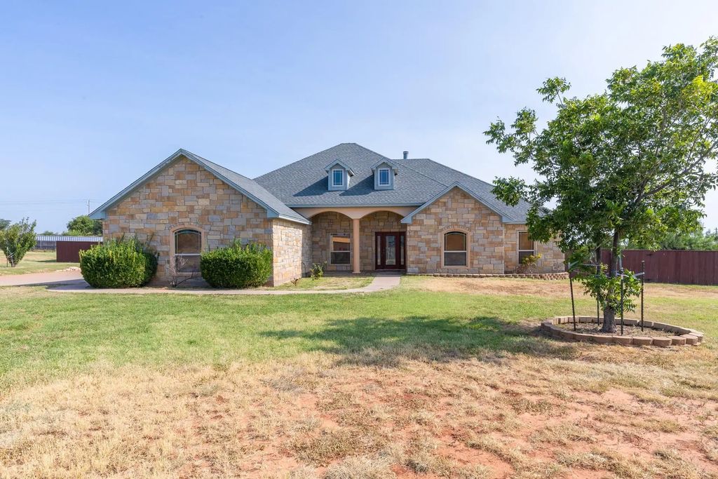 118 Cinch Trail, Abilene