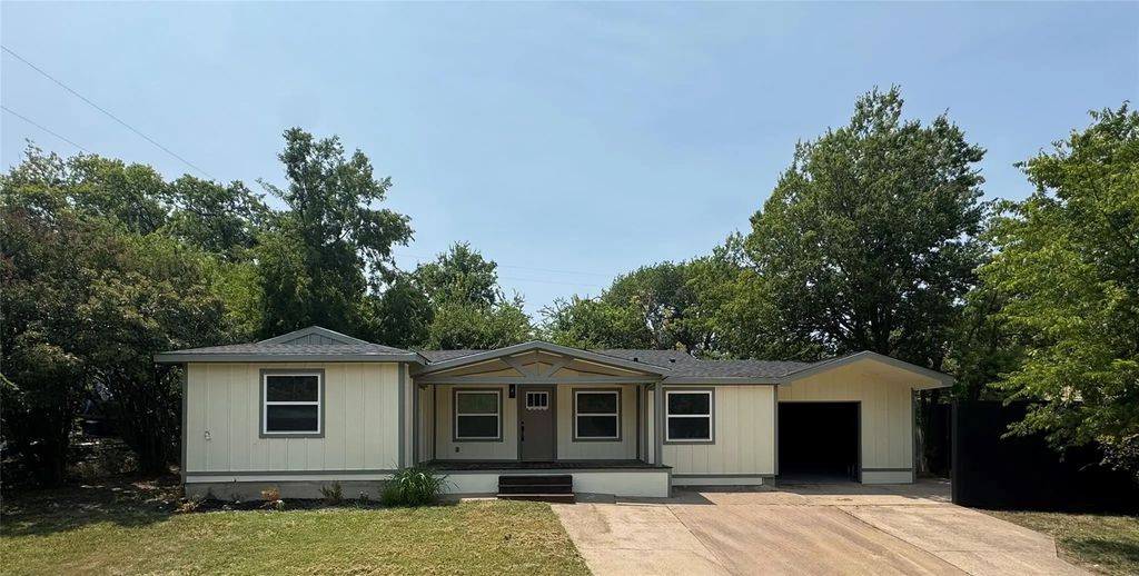 813 Nash Street, Rockwall