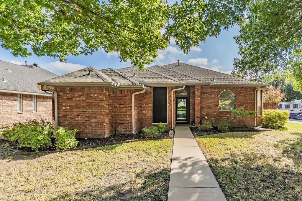 3308 Pheasant Hollow, Denton