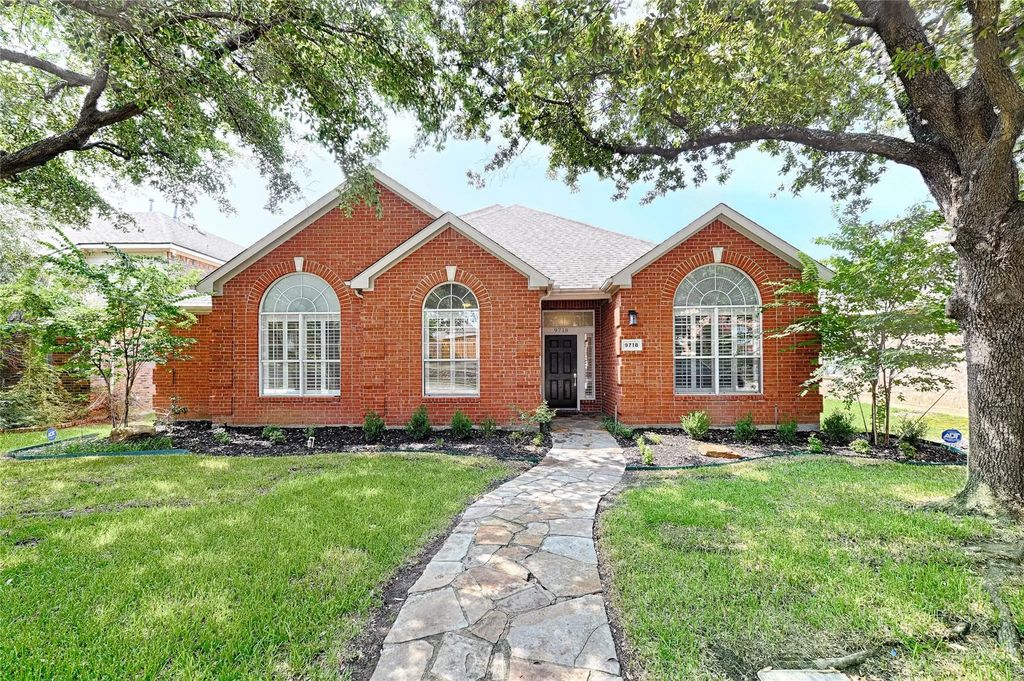 9718 Wolf Creek Drive, Irving