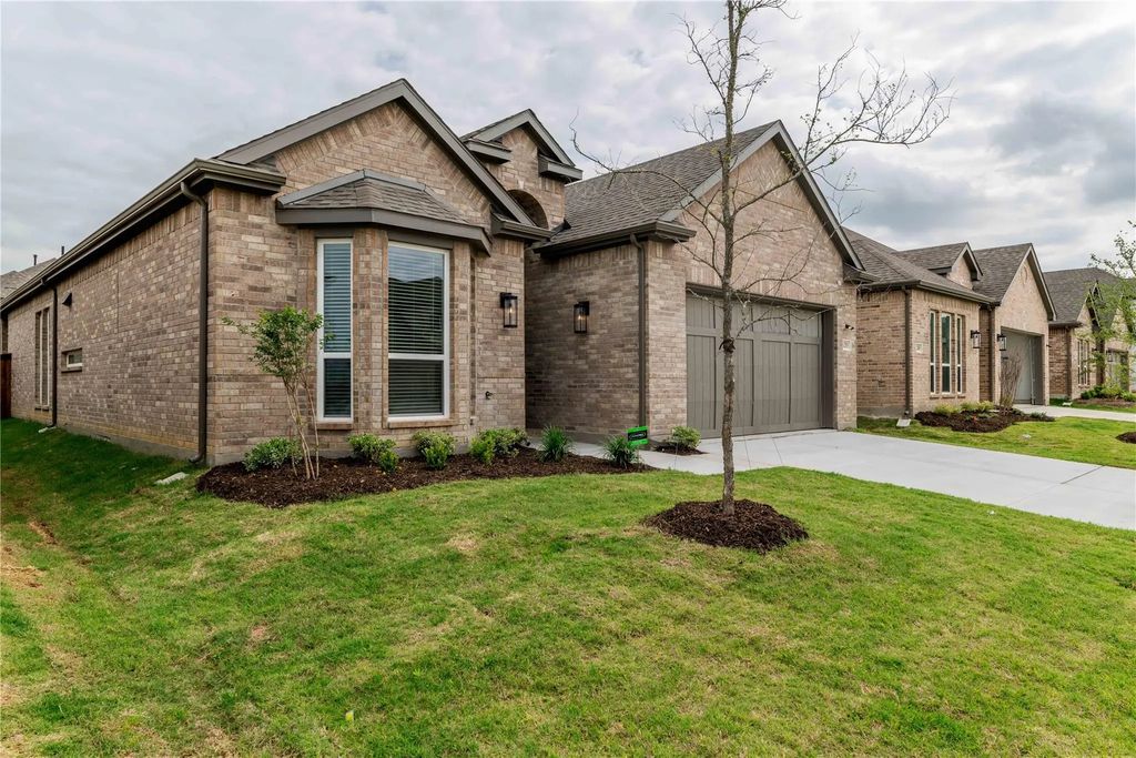 6253 White Creek Drive, Celina