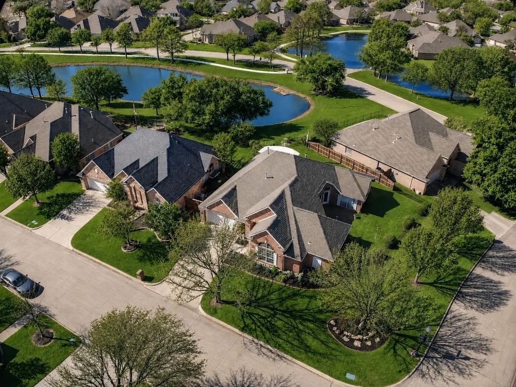 319 Lakewood Drive, Trophy Club