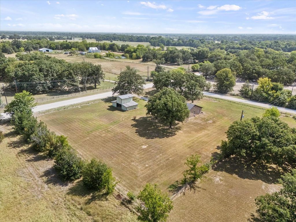 1547 Magnolia Lane, Wills Point