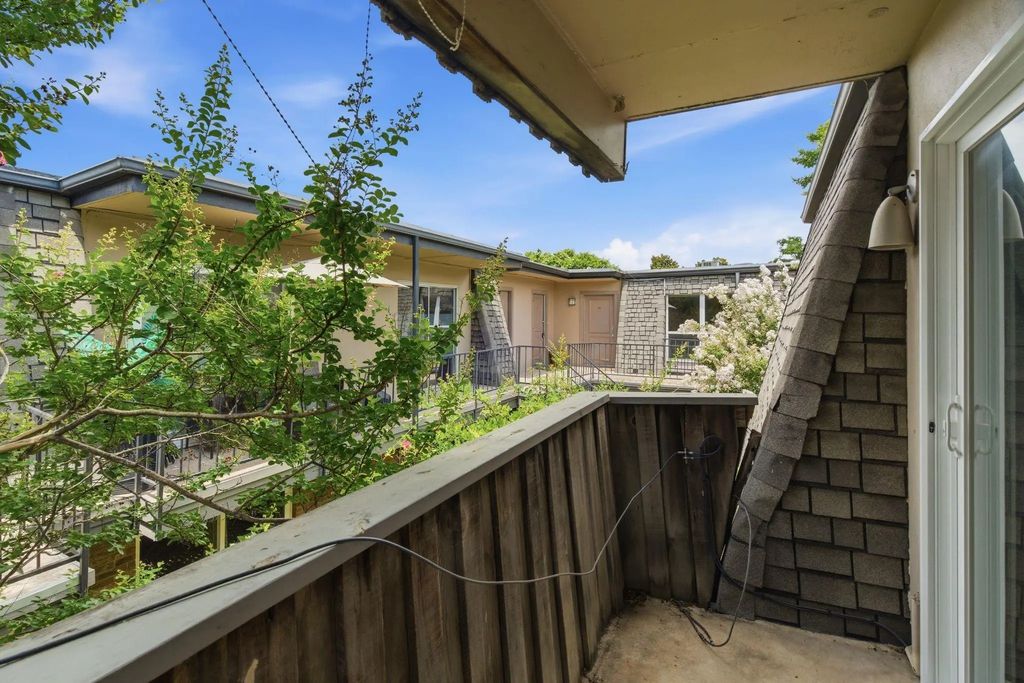 4112 Bowser Avenue 205, Dallas