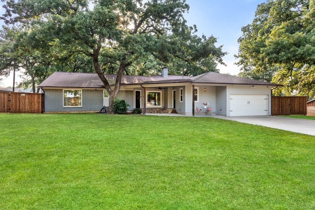 149 Redwood Drive, Highland Village