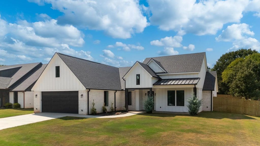 142 County Road 4119, Jacksonville