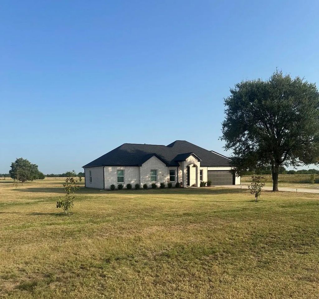 497 Private Road 7413, Wills Point