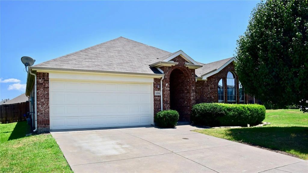 1006 Abigail Drive, Arlington