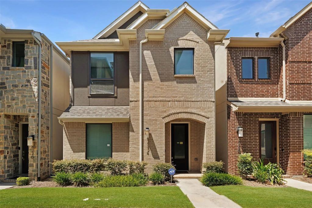 8234 Laflin Lane, Dallas