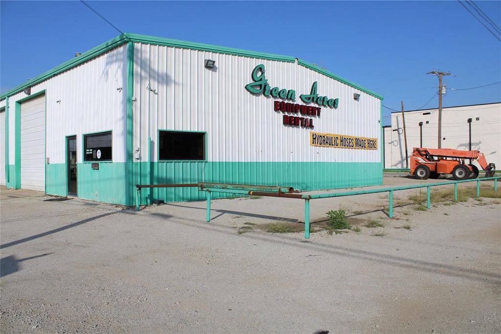 1100 Riverside, Brownwood