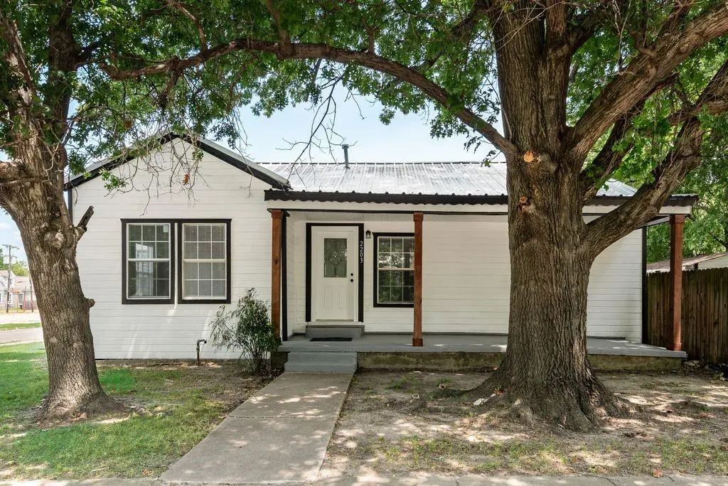2203 Wesley Street, Greenville