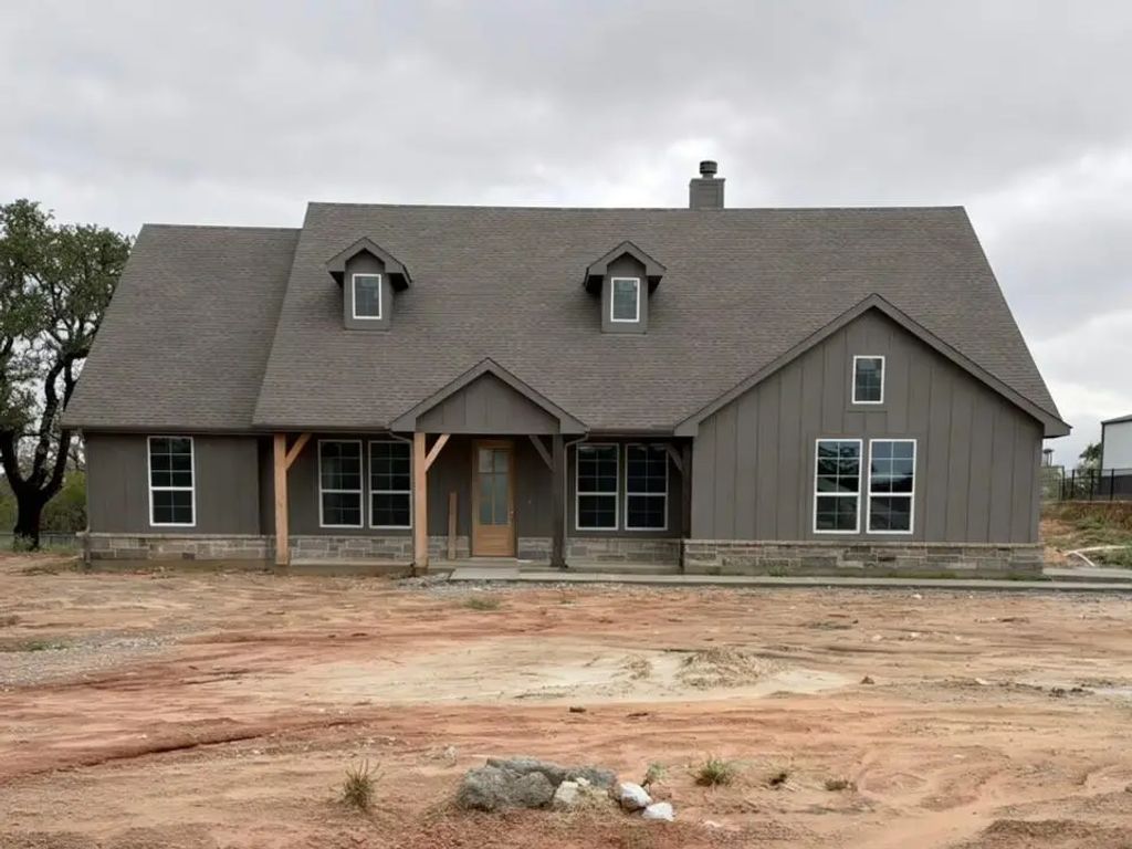 205 Oak Grove Way, Springtown